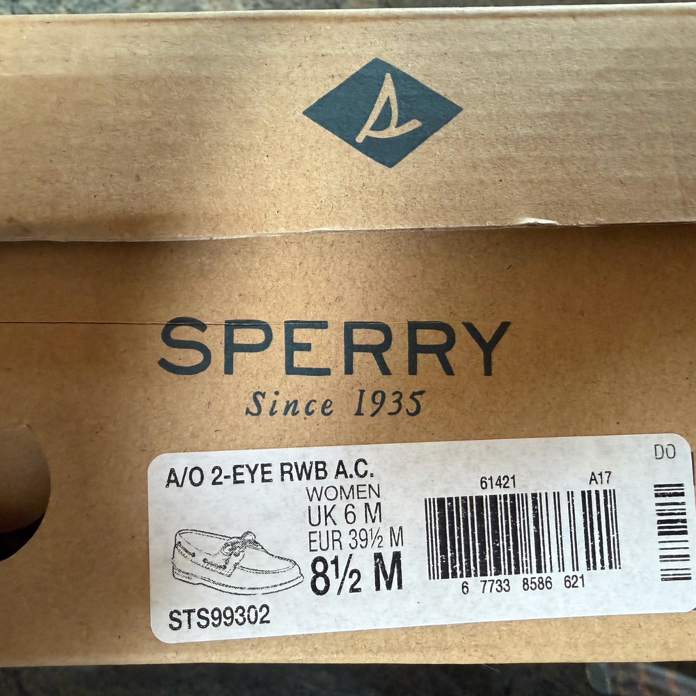 Sperry Topsider, America's Cup Edition                      Women's 8.5M - Picture 8 of 8